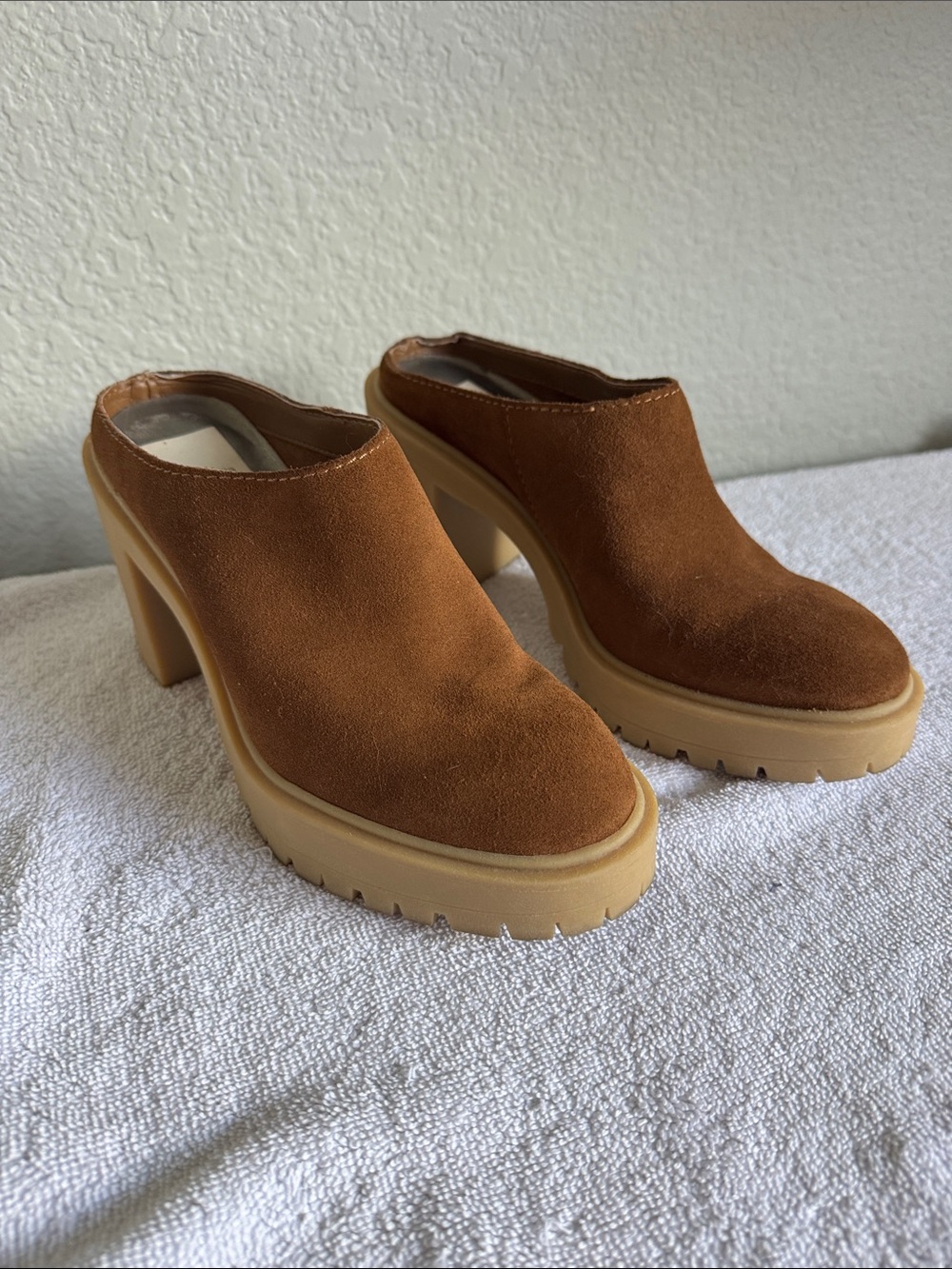 Women’s Suede Platform Mule in Brown